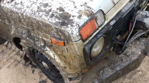 Лада Нива 5 D 4 на 4  на тракторной резине и Уаз Хантер на симекс 32 ,