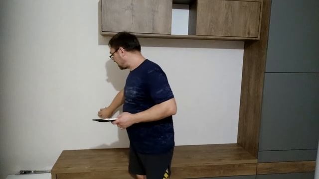 Повесить телевизор на стену - дешево и изящно!