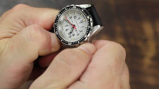 Marathon MSAR Automatic Arctic White. Is 36mm Too Small? смотреть онлайн