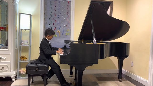 Chopin Mazurka in B-Flat Major, Op. 7, No. 1 - Age 10 смотреть онлайн