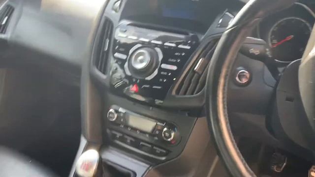 2014 14-Reg Ford Focus ST-3 ,Colarado Red, 66,000 miles,FSH £10995 смотреть онлайн