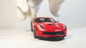 Масштабная модель автомобиля Chevrolet Corvette C7 в масштабе 1:32