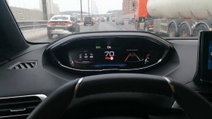Работа системы удержания авто в полосе Peugeot 3008 (2G)