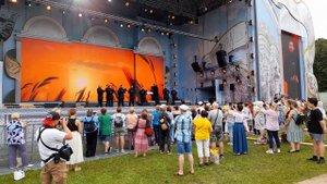 Фестиваль «Русское поле» — Хор Сретенского монастыря. Песня «Выйду в поле с конём».