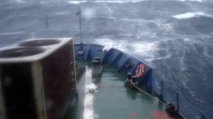 Шторм в Охотском море