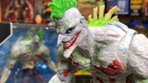 Обзор фигурки Джокера — Joker Titan McFarlane Toys Megafig Review