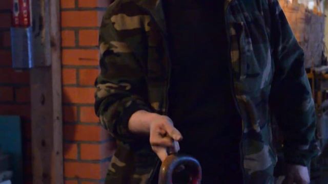 Тренажёр русских богатырей "Гири" показывает Андрей из Покрова январь 2015 смотреть онлайн