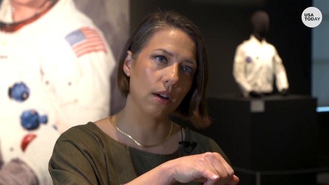 Buzz Aldrin’s Apollo 11 jacket up for auction | USA TODAY смотреть онлайн