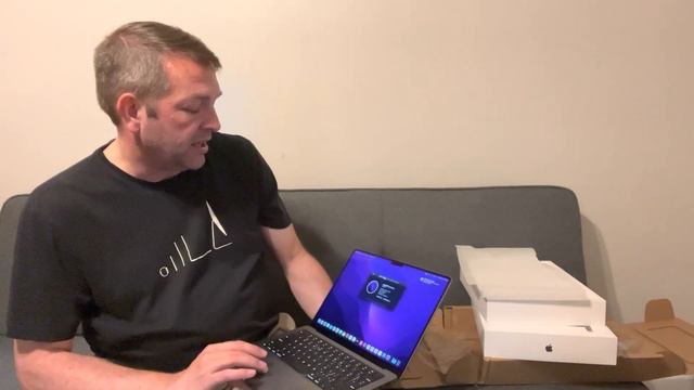 M1 MacBook Pro M1 MAX 14” - unboxing and first use смотреть онлайн