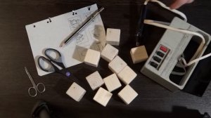 Простые игрушки. Кубики из дерева своими руками.