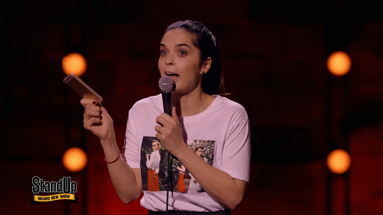 Stand Up: Юля Ахмедова - Девушки, не сосите за зажигалку!