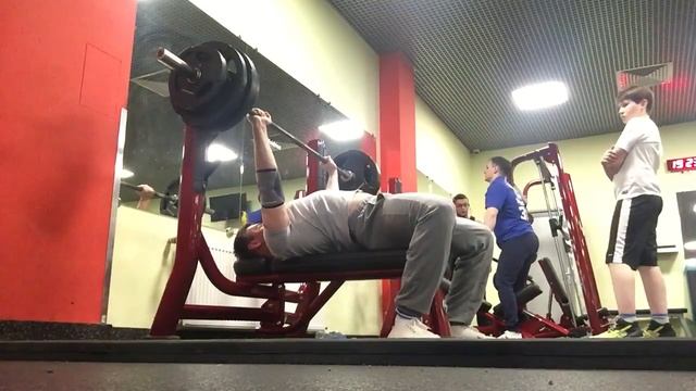 Жим скоростной с паузой.15.04.17. смотреть онлайн