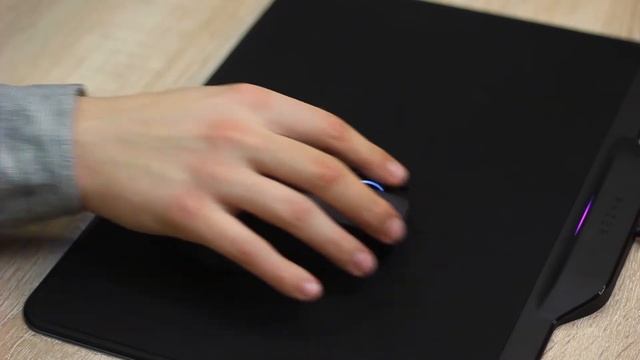 Обзор на Razer Mamba + Firefly HyperFlux | ZeerTV смотреть онлайн