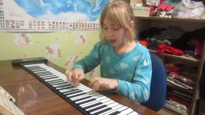 Игра на фортопиано дома