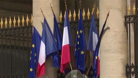 Франция намерена удвоить количество поставляемых Киеву снарядов 155-го калибра