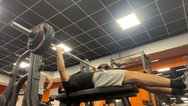 Жим штанги лежа ноги вдоль смотреть онлайн