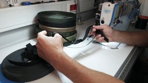 Окантовочная лента в пошиве сумок и рюкзаков