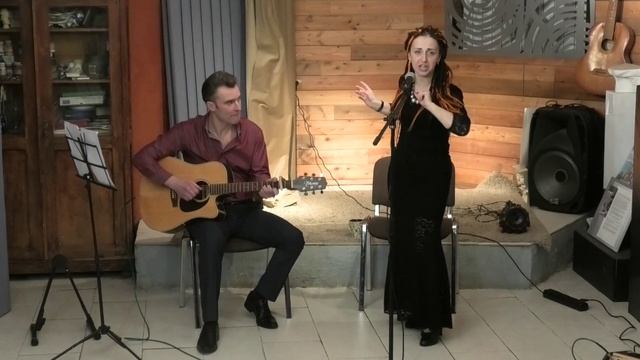 Вино в бокале