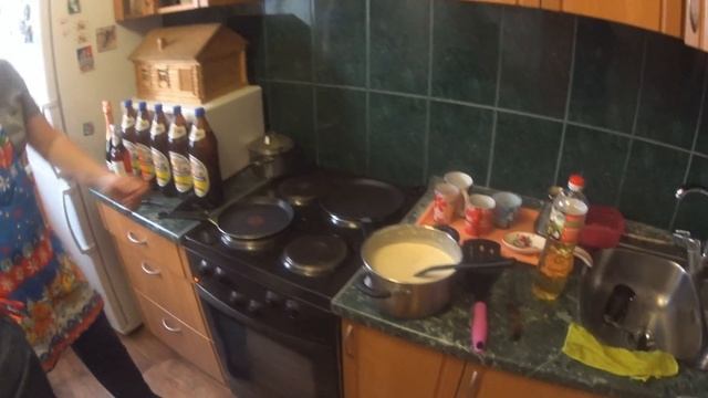 Как мы с Михалычем блинчики жарили. смотреть онлайн