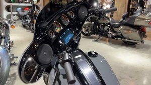Street Glide ST Harley-Davidson 2023 gunship gray