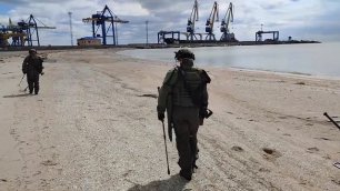 Разминирование побережья Азовского моря в районе порта Мариуполя