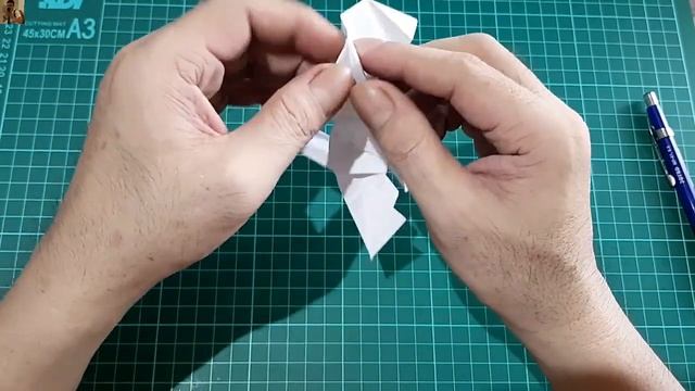 Origami Giraffe - Hideo Komatsu смотреть онлайн