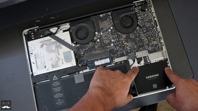 Macbook Pro 17 Upgrade for 2019 | A MUST for any Old Mac смотреть онлайн