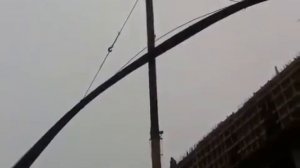 ОТВАЖНЫЙ МАШИНИСТ АВТОМОБИЛЬНОГО КРАНА