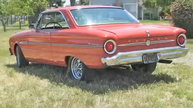 1963 ½ Ford Falcon Futura 2-Door Hardtop смотреть онлайн