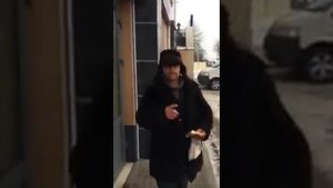 Пипец бомж смеется