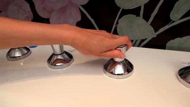 Проведение сеанса подводного массажа смотреть онлайн