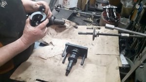 доступный по цене и удобный съёмник ступиц,подшипников и внутренних обойм