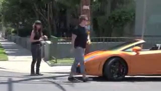 Бабуля на крутой машине смотреть онлайн