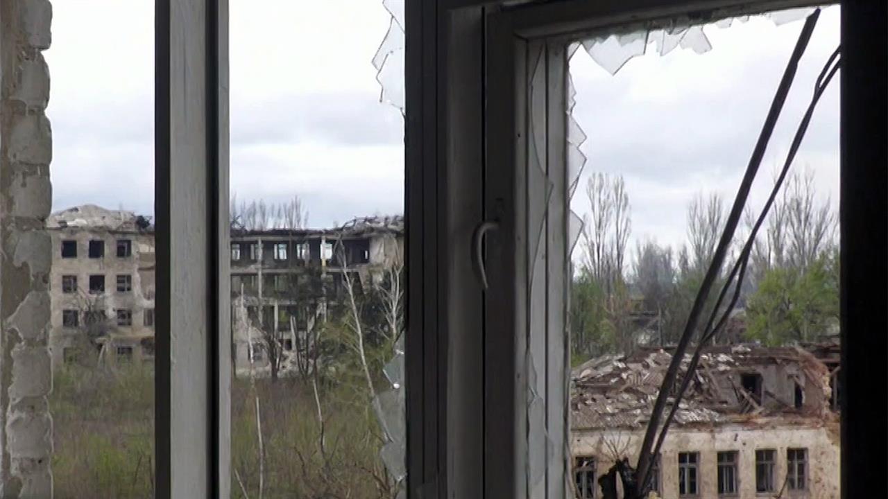 Штурмовые отряды в Артемовске дом за домом освобождают от украинских националистов