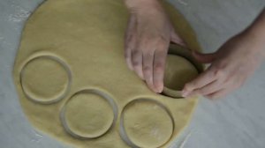 Дрожжевые пончики с шоколадом (Донаты)