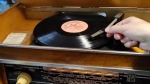 Радиола "Ригонда-моно" юбилейная. с FM диапазоном. год 1967 год