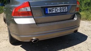 Volvo S80 4.4 V8 Sound with stock exhaust
