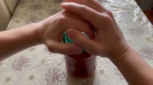 #лайфхак  Как легко открыть банку с закручивающейся крышкой