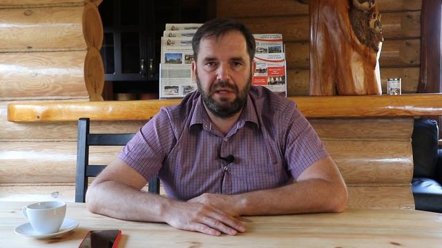 Какое бревно лучше, оцилиндрованное или бревно ручной рубки для деревянного рубленого дома или бани