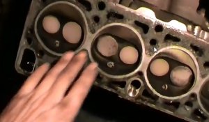 Почему Подтекает, Потеет Прокладка под Головкой Двигателя Машины