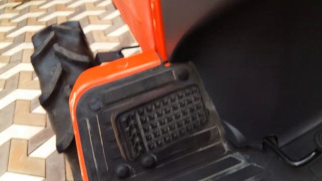 Японский трактор Kubota KB 205 мечта дачника!!! смотреть онлайн