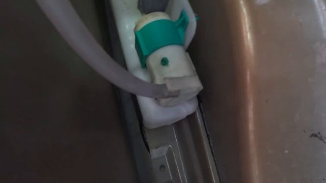 DIY Windshield Sprinkler Hose Replacement for Nissan Navara na Ratproof #navara #nissan  #car #diy смотреть онлайн