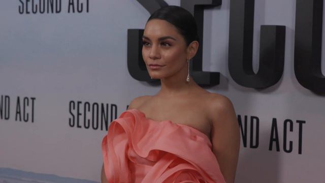 Sisanie & Tanya Work The 'Second Act' Red Carpet | On Air with Ryan Seacrest