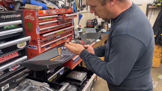 Can Am Defender Backup Camera Install смотреть онлайн