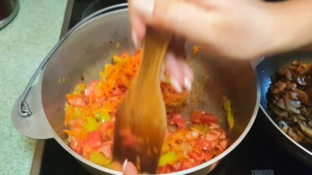 Мясное рагу с овощами и грибами???