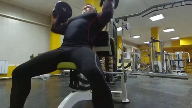 Жим Арнольда гантели по 11 кг х87 повторений смотреть онлайн