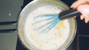 Пицца на белом соусе. ?Рецепт тонкого теста,как в пиццерии.Подробный рецепт белого соуса.