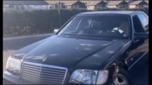 Александр Усик танцует в особенном Мерседесе