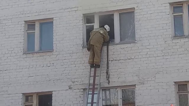 Ул Дружба 34 пожар 3 этаж смотреть онлайн