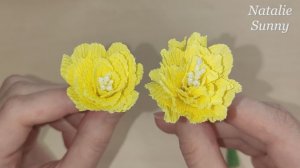 Цветы из гофрированной бумаги / Два варианта